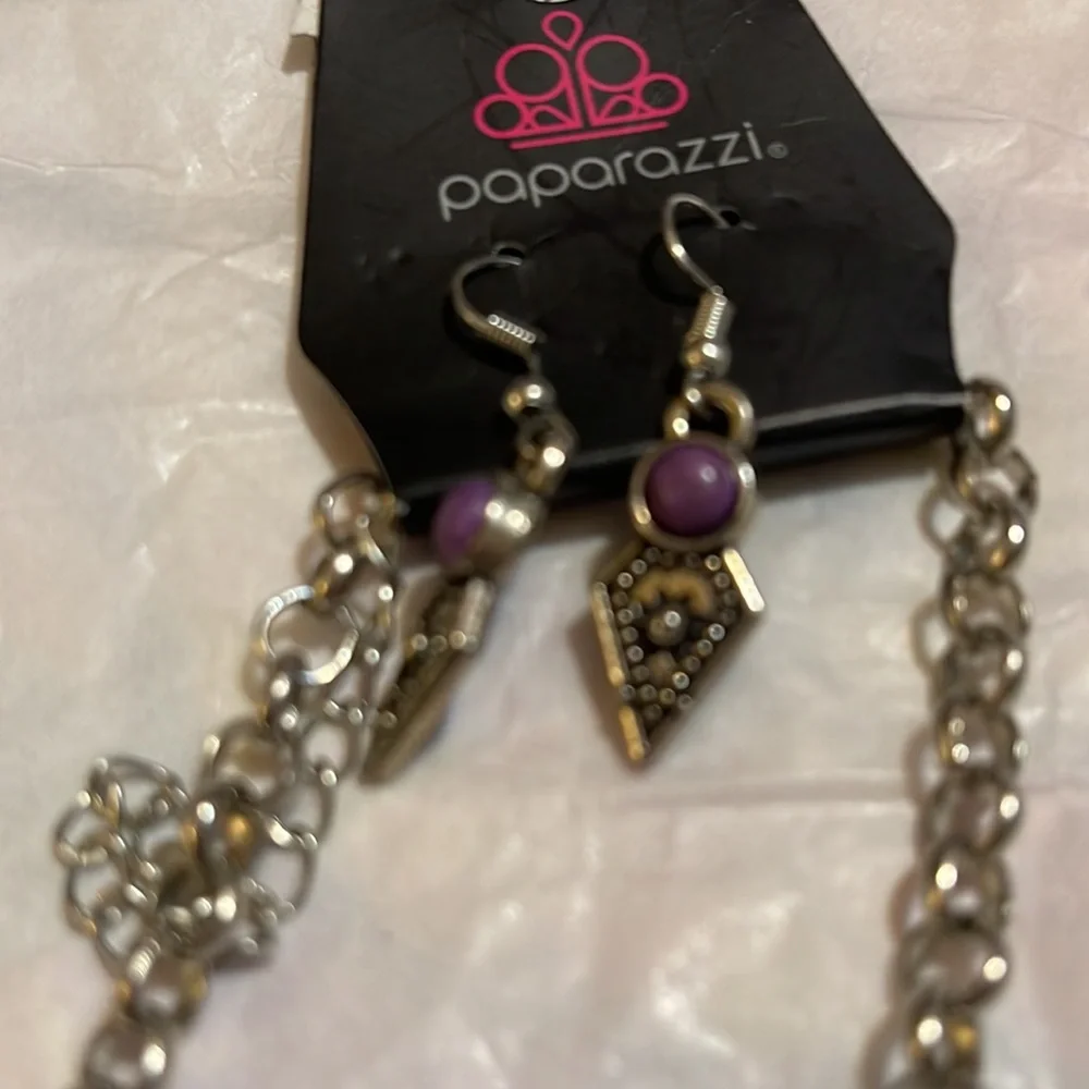 Necklace Set - Picture 3 of 3